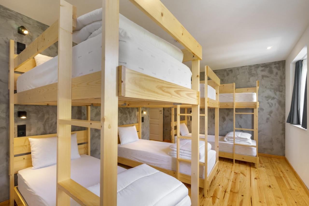 Forest Villas - Guest House Лейрія Екстер'єр фото