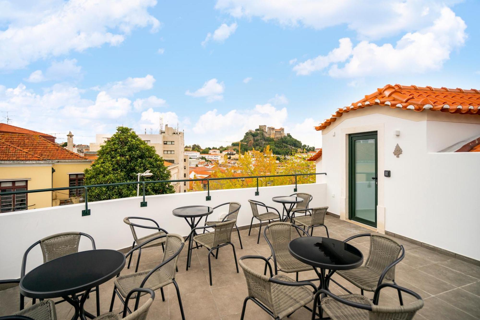 Forest Villas - Guest House Лейрія Екстер'єр фото