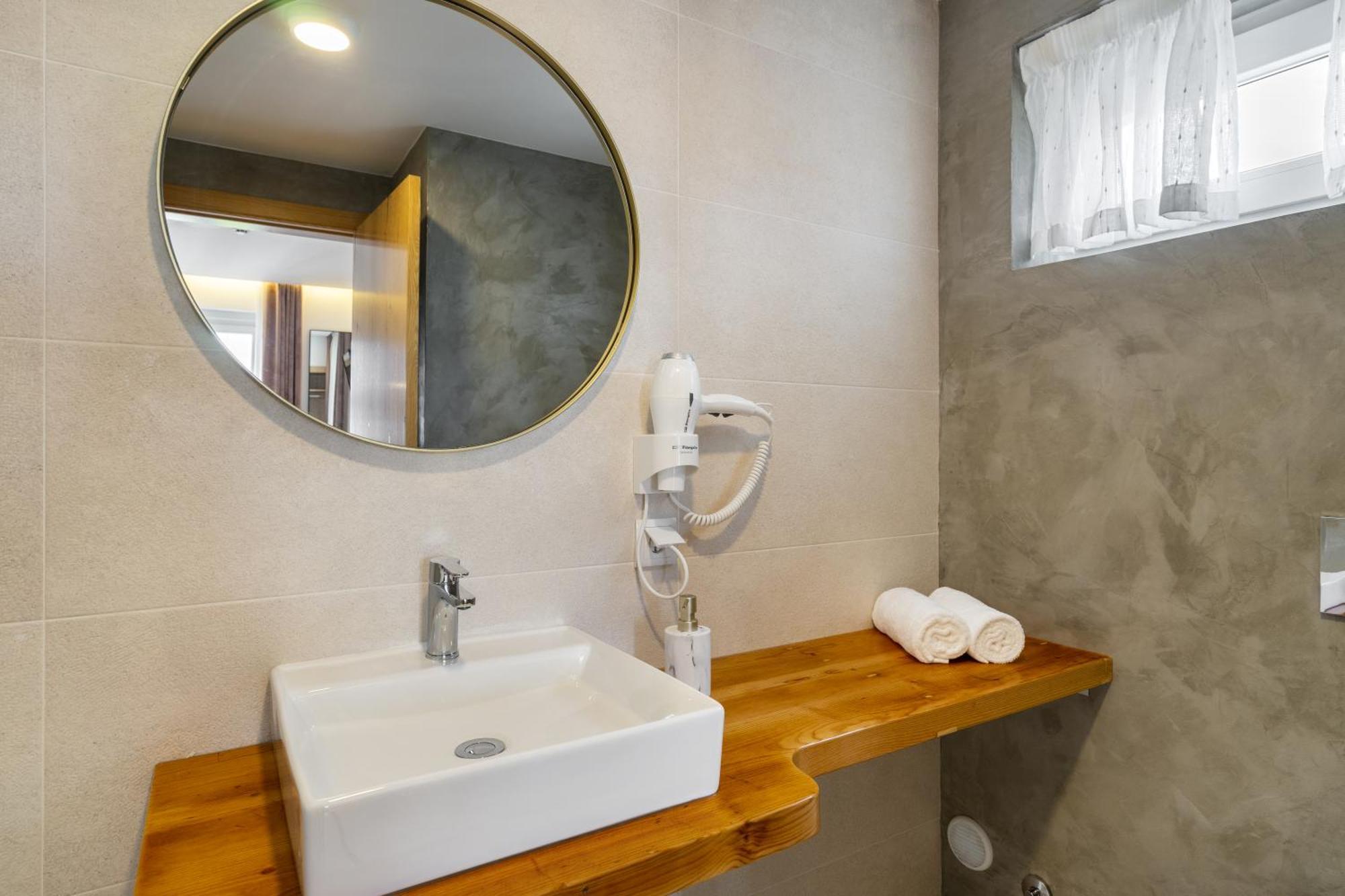 Forest Villas - Guest House Лейрія Екстер'єр фото